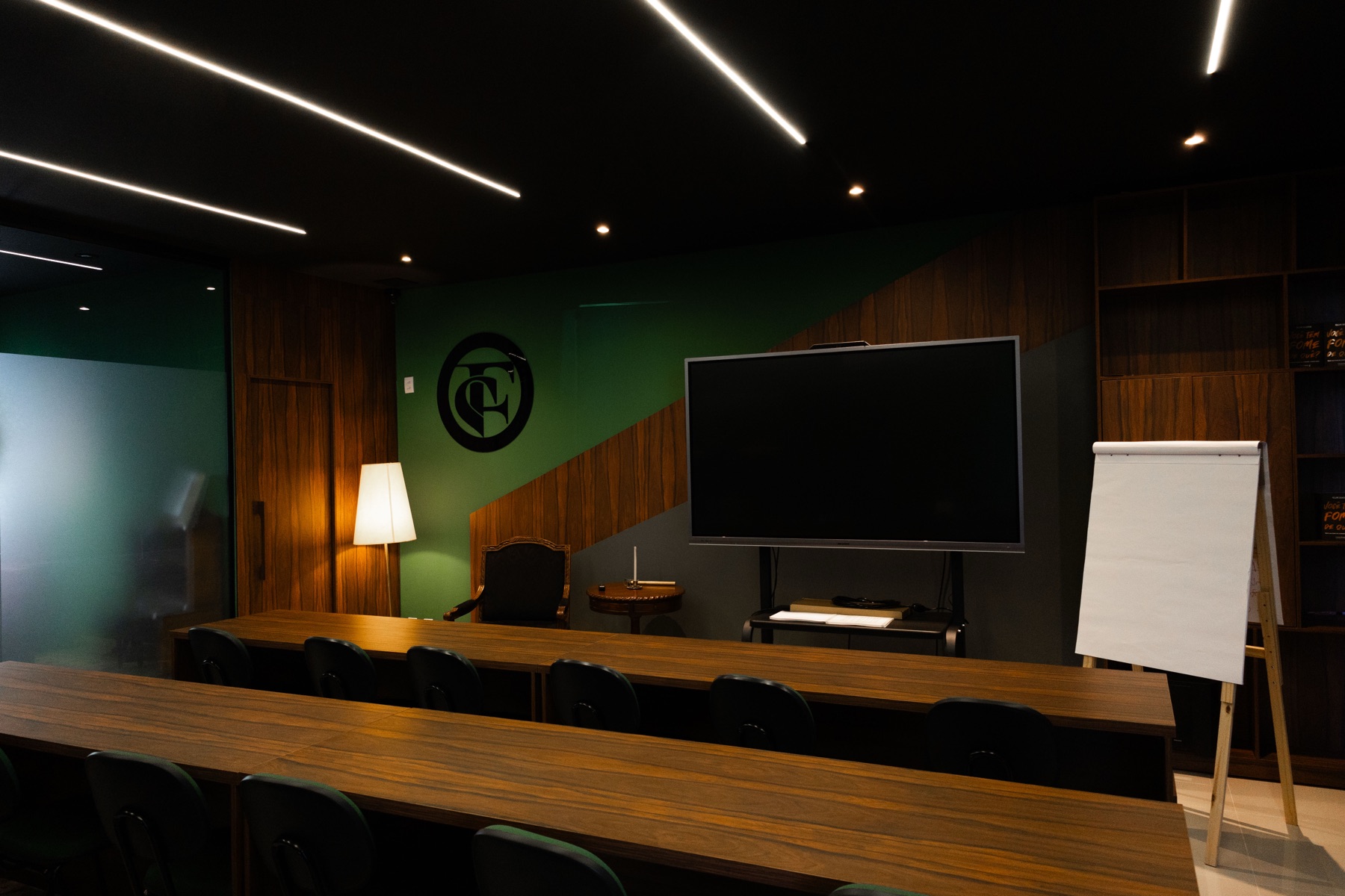 Sala principal da Fellipe Silvester Business Academy